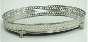 Luxury Gold Metal <b>Mirror</b> Serving <b>Tray</b> with Decorative Leaf Design for Home & Hotel - Product Image 2