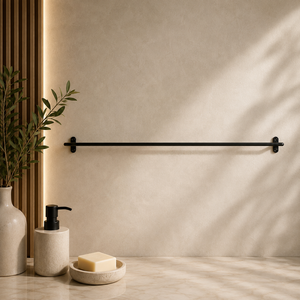 Barre porte-serviettes en métal à bord linéaire avec finition noir mat, profil élégant pour rangement mural de salle de bain moderne - Product Image 1