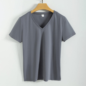 Camisetas Unisex con Cuello en V 100% Algodón, Logotipo Frontal Personalizado, Diseño Impreso, Anti-Pilling, Estilo Urbano, Corte Regular - Product Image 3