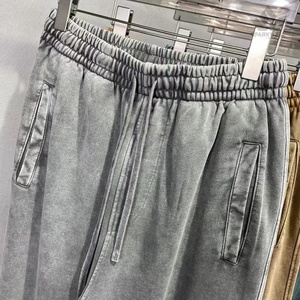 Shorts en coton gris délavé et usé pour homme, avec cordon de serrage, taille élastique, style streetwear décontracté, bermudas avec poches latérales - Product Image 6