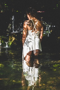 Top Corto Blanco sin Espalda para Mujer, Estilo Bohemio, Ligero, para Festivales, Fiestas de Verano, Estilo Casual Boho - Product Image 4