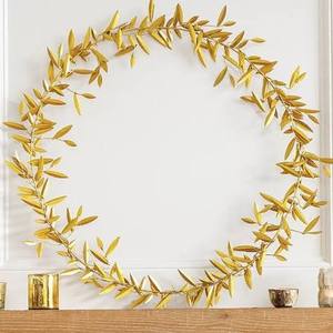 Corona de Hojas Metálicas Doradas, Flores Decorativas Redondas Hechas a Mano, Estilo Glamuroso, Sin Iluminación, Paquete Individual - Product Image 1