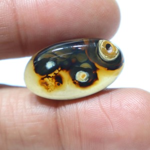 พลอยอาเกตธรรมชาติทรงคาโบชอง ลายเส้นสวยงาม แบบเรียบ สำหรับทำเครื่องประดับ ขายส่งจากผู้ผลิต - Product Image 2