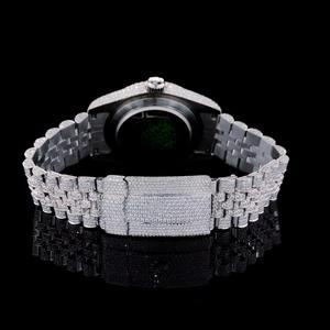 Montre en diamant de style royal fabriquée en Inde avec une finition artisanale détaillée pour un cadeau d'anniversaire. Disponible au prix de gros. - Product Image 3