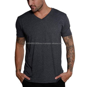 T-shirts pour hommes en gros, col en V, 100 % coton, séchage rapide, couleur unie, impression de logo personnalisée, doux et confortables - Product Image 6