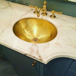 Artistic Brass Wash <b>Basin</b> Premium Bathroom Vessel Sink Handcrafted Durable Countertop Fixture Decorative Interior Luxury Collect - Product Image 1