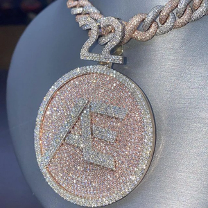 ผู้ผลิตเครื่องประดับฮิปฮอปแบบกำหนดเอง เงินแท้ 925 ประดับเพชรโมอิสซาไนต์ VVS รูปเหรียญกลมแบบฝังเพชรเต็มเส้น สร้อยคอจี้ - Product Image 3