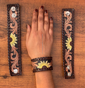 Nouvelle arrivée vente chaude Western élégant peint à la main en cuir repoussé main manchette bracelets unisexe usage quotidien accessoire de mode - Product Image 2
