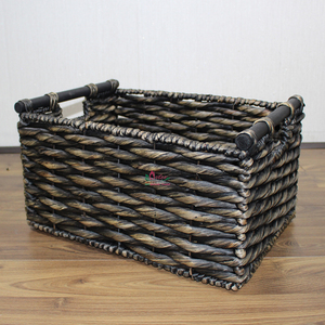 Panier de rangement multifonctionnel écologique en jacinthe d'eau avec poignées en bois pour le rangement du linge - Product Image 3