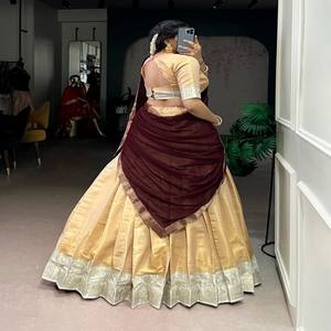 Ensemble Lehenga Choli en soie Kanchipuram cousu main VASTRA COTTAGE avec travail de tissage Zari et dupatta en Georgette, idéal pour les mariages et les occasions festives - Product Image 3