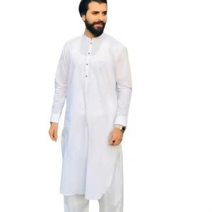 Robes pour hommes afghans vert émeraude majestueuses avec broderies florales dorées riches sur la poitrine et le col, idéales pour les événements prestigieux - Product Image 3