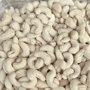 Noix de cajou grillées de haute qualité en gros, biologiques du Vietnam, entières, W320 Santigo Ltd, exportées vers l'Asie, l'UE, le Moyen-Orient - Product Image 1