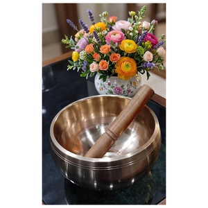 Cuenco de Canto Tradicional para Meditación y Terapia de Sonido Curativo, Disponible a un Precio Accesible - Product Image 4