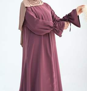 Abayas Islamiques Élégantes à Manches Longues pour Femmes du Moyen-Orient – Couleur Unie Tendance – Vêtement d'Extérieur Décontracté – Nouvelle Collection Très Demandée - Product Image 3