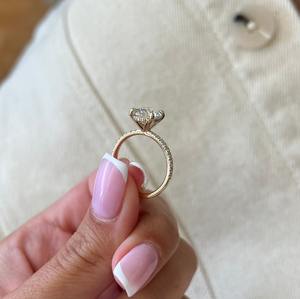 Bague en diamant de laboratoire rond brillant de 2 carats, bague de fiançailles avec halo caché de 2 carats, or 14 carats, certifiée IGI - Product Image 3