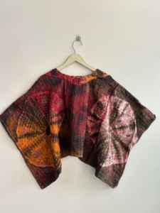 เสื้อคลุมปอนโชทำมือขนาดใหญ่ลายมัดย้อมแบบคันธาสำหรับผู้หญิง เสื้อวินเทจรีไซเคิล - Product Image 3