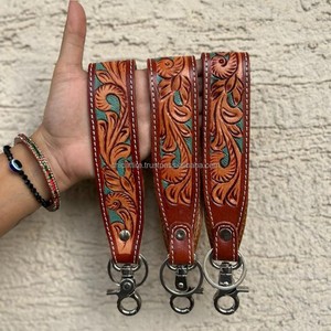 Clip de clé en cuir repoussé porte-clés en cuir occidental bracelet porte-clés personnalisé Cowgirl clé de voiture bracelet porte-clés porte-clés de poignet - Product Image 4