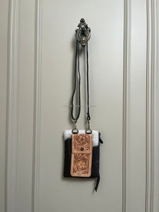 Cuir repoussé et cuir de vachette bandoulière téléphone sac en cuir véritable sculpté poche Mobile petit sac à main Western cheveux sur cacher femmes sac à main - Product Image 3