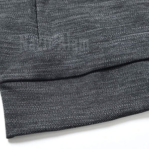 Survêtement pour homme en tissu léger et respirant, au design moderne, parfait pour l'entraînement en salle de sport et une utilisation quotidienne active. - Product Image 5