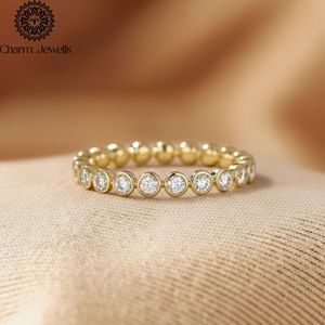 Bague de Fiançailles et d'Éternité Classique pour Femme Charm Jewels en Argent Plaqué Or Rose 18K avec Moissanite Taille Coussin et Sertissage à Griffes IGI - Product Image 1