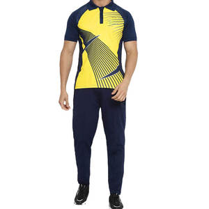 Camiseta Deportiva Ligera para Hombre, Color Amarillo y Azul Marino, con Estampado por Transferencia de Calor, Transpirable, 100% Poliéster, Fusión sin Costuras, Manga Corta - Product Image 1