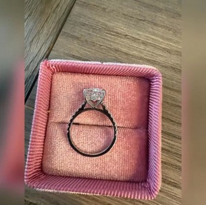 Anillo de lujo con diamante cultivado en laboratorio de corte cojín para mujer, oro de 9K, 14K, 18K, regalo de compromiso o boda, con certificación IGI SGL, 3 quilates - Product Image 6