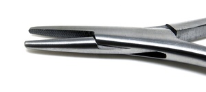 Pince porte-aiguille en acier inoxydable à prix d'usine pour divers types d'opérations chirurgicales - Product Image 3