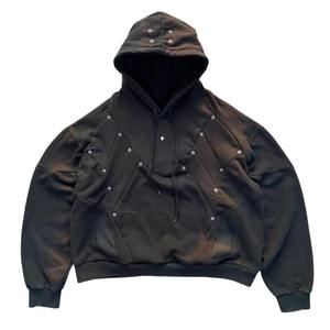 เสื้อฮู้ดดี้โอเวอร์ไซส์สำหรับผู้ชายสไตล์สตรีทแวร์ ตกแต่งหมุดโลหะ แนวพังก์ กอธิค ทรงหลวม ไหล่ตก สไตล์เทคแวร์ - Product Image 1