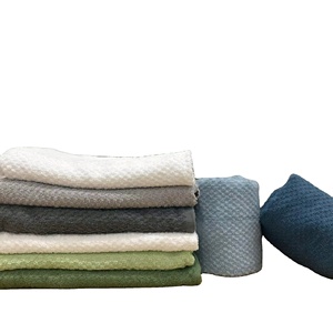 Toallas de baño lujosas de color sólido de 100% algodón tejidas en Vietnam para uso doméstico - Product Image 1