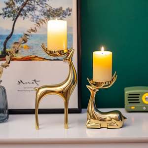 Ensemble de bougeoirs en laiton Cerf Doré, Décoration d'intérieur, Décoration de Noël, Tailles 22 cm et 14 cm, Porte-bougie en métal durable - Product Image 3
