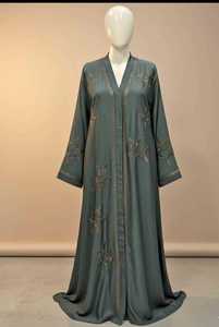 Abaya élégante violette brodée avec col châle, manches longues, robe longue modeste pour femmes, robe abaya brodée, Abaya de Dubaï - Product Image 3