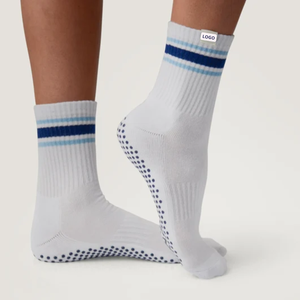 Chaussettes courtes pour femmes, rayées, en coton, antidérapantes, avec logo personnalisable pour Brand Studio - Product Image 2