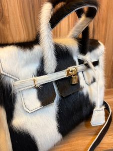 Sac fourre-tout en cuir de vachette noir et blanc pour femmes, sac à main occidental fait main - Product Image 2
