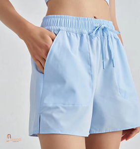 Shorts de sport vintage légers et tendance pour femme, taille haute, 100 % coton, avec fermeture éclair élastique, idéaux pour l'été et les tenues décontractées. - Product Image 1