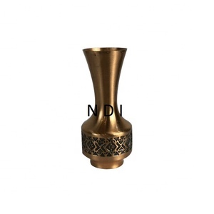 Maceta de Metal con Acabado Brillante Superventas Florero de Diseño Personalizado Centros de Mesa de Boda Floreros de Metal - Product Image 5