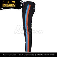 Pantalon de sport unisexe personnalisé en polyester noir avec rayures bleues et orange, imprimé par sublimation, séchage rapide, coupe ajustée, fermeture éclair, antibactérien