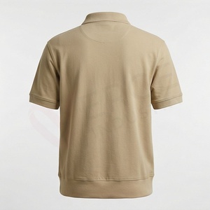 Polo en tricot à manches courtes beige pour homme avec fermeture éclair, design uni décontracté, coupe classique - Product Image 2