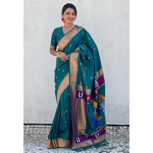 Green Zari Woven Vitthala God Traditional Paithani Silk Saree Special <b>Indian</b> & <b>Pakistani</b> <b>Clothing</b> 650g Elite Weaves - Product Image 5
