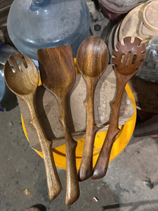 Ensemble de cuillères en bois vintage, ustensiles de cuisine faits à la main, gravure de logo personnalisée disponible - Product Image 3