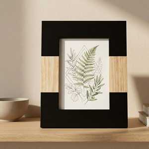Cadre photo artistique fait main en résine et os incrustés, motif mosaïque unique, pour un intérieur moderne - Product Image 1