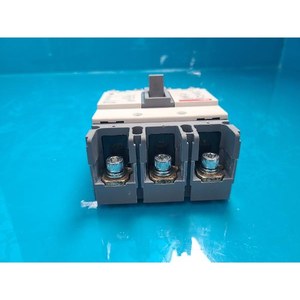 Interruptor de Circuito en Caja Moldeada LS ELECTRIC ABS203B, Usado, Piezas de Equipos Semiconductores Legacy - Product Image 5