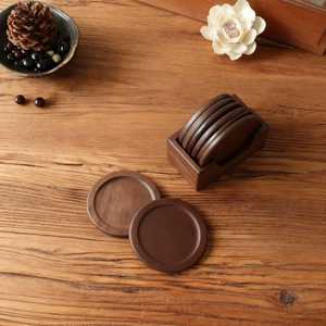 Posavasos Cuadrados de Madera de Nogal y Arce de Primera Calidad, Ecológicos, Personalizables en Tamaño y Grosor, Estilo Moderno para Uso en Hogar, Hotel y Restaurante - Product Image 1