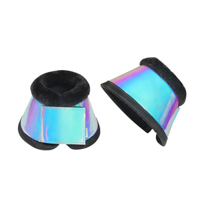 Protège-jambes pour chevaux en PVC holographique, style luxueux, bordure noire, protection des tendons, usage équestre - Product Image 4