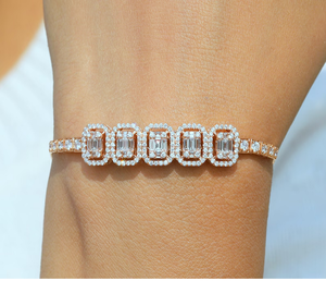 Élégant bracelet tennis coulissant en diamant naturel certifié IGI, serti illusion, avec diamants ronds taille émeraude, cadeau pour femme - Product Image 1