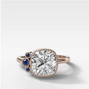 Bague de fiançailles en or 10K 14K 3 carats avec diamant de laboratoire IGI taille coussin, saphir accentué et sertissage milgrain, alliances solitaires - Product Image 5