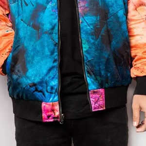 Chaqueta Bomber Tie Dye para Hombre, Cierre de Cremallera, Estilo Casual, Corte Regular, Diseño Multicolor Personalizado, OEM/ODM - Product Image 2