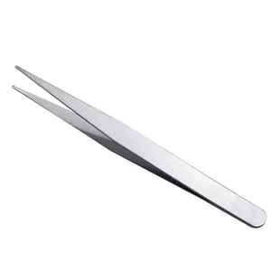 Pinzas de Cejas de Acero Inoxidable Reutilizables CARONIA SURGICAL de Alta Calidad, Acabado Satinado Mate, Puntas Inclinadas - Product Image 3