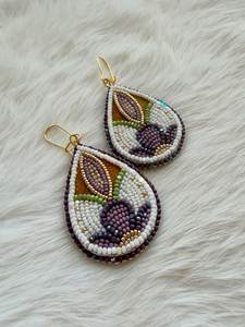 Pendientes Elegantes Hechos a Mano con Cuentas Bordadas para Mujeres y Niñas con Estilo, Accesorios de Moda - Product Image 5