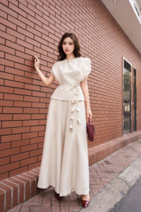 กางเกงขายาวทรงหลวมเอวสูง ขากว้าง ทรงสวยทันสมัยสำหรับผู้หญิง ODM OEM รุ่น MARINA ป้องกันรอยยับ ซิปหน้า สวมใส่สบาย - Product Image 5