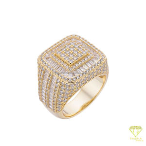 Anillo de lujo de plata 925 con diamante cultivado en laboratorio de corte cuadrado para mayoristas de joyería. - Product Image 4